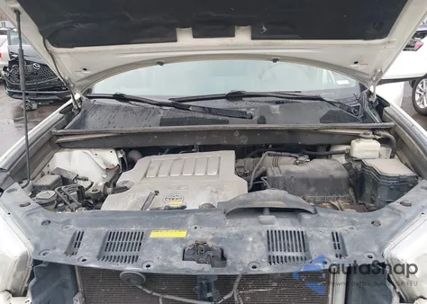 2011 Toyota Highlander Base V6 from USA, damaged, VIN 5TDZK3EH2BS031199